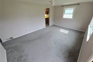 3054 Sterling Rd, Lorain, OH 44052 - Photo 4