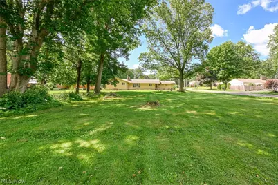 919 Robinson Avenue, Barberton, OH 44203 - Photo 4
