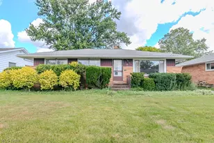 73 E Parkleigh Dr, Green Hills, OH 44131 - Photo 1