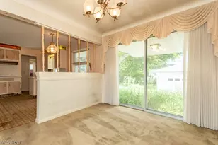 73 E Parkleigh Dr, Green Hills, OH 44131 - Photo 8