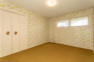 73 E Parkleigh Dr, Green Hills, OH 44131 - Photo 14