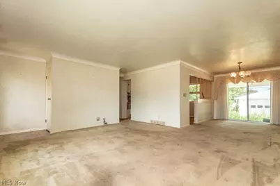 73 E Parkleigh Drive, Green Hills, OH 44131 - Photo 6