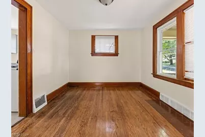 577 Eastland Avenue, Akron, OH 44305 - Photo 28