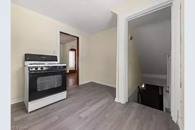 577 Eastland Avenue, Akron, OH 44305 - Photo 14