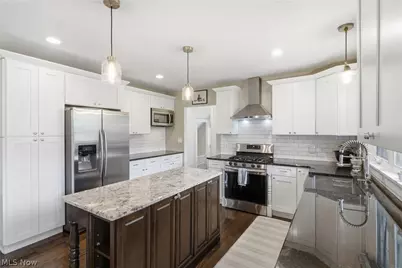 15712 Chadbourne Road, Huber Heights, OH 44120 - Photo 16