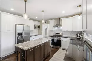 15712 Chadbourne Rd, Huber Heights, OH 44120 - Photo 16