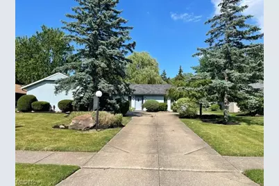 6167 Oakwood Circle, North Ridgeville, OH 44039 - Photo 1