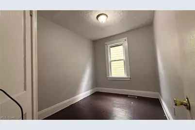 12607 Watterson Avenue, Loveland, OH 44105 - Photo 8