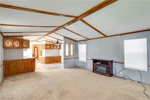 18592 Edwards Rd, Doylestown, OH 44230 - Photo 6