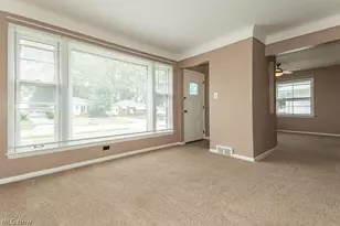 595 Dickerson Rd, Willowick, OH 44095 - Photo 2