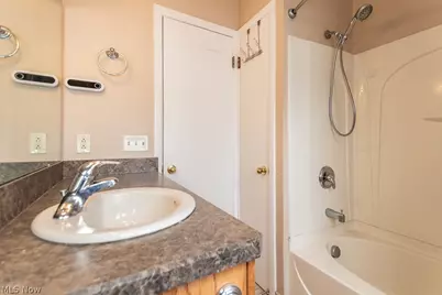 595 Dickerson Road, Willowick, OH 44095 - Photo 16