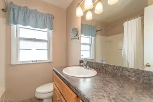 595 Dickerson Rd, Willowick, OH 44095 - Photo 14