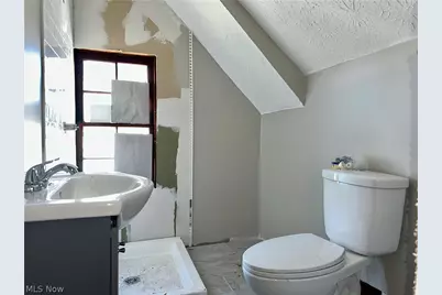 3138 Ashwood Road, Loveland, OH 44120 - Photo 18