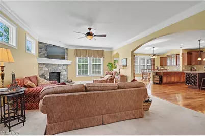 1933 Rock Creek S, Akron, OH 44333 - Photo 12