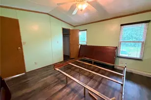 200 Willis Dr, Zanesville, OH 43701 - Photo 18