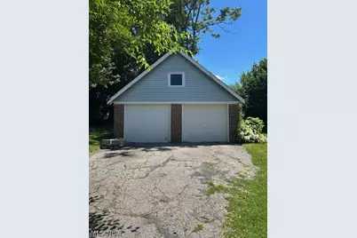 2121 10th Street, Akron, OH 44314 - Photo 4