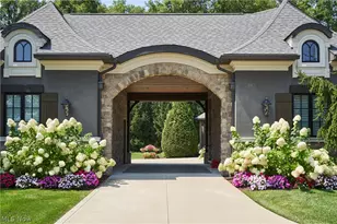 520 Arbor Falls Dr, Sharon, OH 44281 - Photo 42