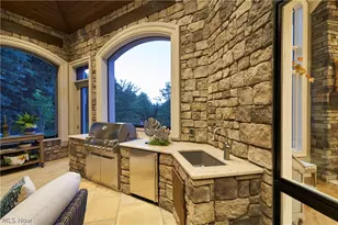520 Arbor Falls Dr, Sharon, OH 44281 - Photo 44