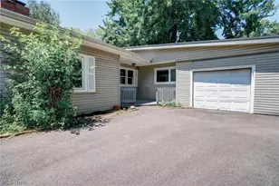 4942 Lear Nagle Rd, North Ridgeville, OH 44039 - Photo 2