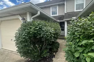 2450 Wrens Dr S, Stow, OH 44224 - Photo 2