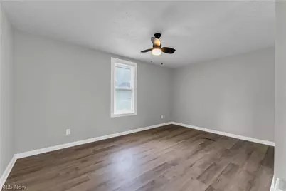 7210 Colgate Avenue, Loveland, OH 44102 - Photo 10