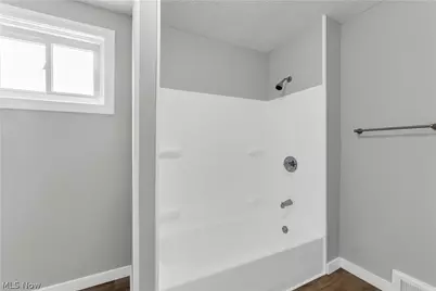7210 Colgate Avenue, Loveland, OH 44102 - Photo 28