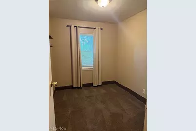 2031 Hillside Terrace, Akron, OH 44305 - Photo 12