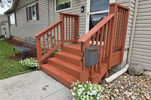 1341 Benton St, Barberton, OH 44203 - Photo 2