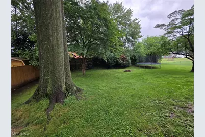 1341 Benton Street, Barberton, OH 44203 - Photo 22