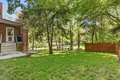 1942 Edwards Drive, Akron, OH 44306 - Photo 42