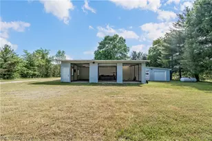 4659 State Route 39 NE, New Philadelphia, OH 44663 - Photo 4