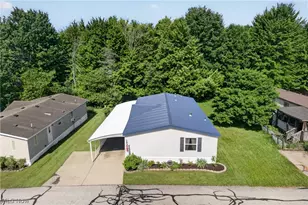 13041 Kevin Ln, Chardon, OH 44024 - Photo 6