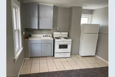 2109 Halstead Avenue #6, Oakwood, OH 44107 - Photo 2