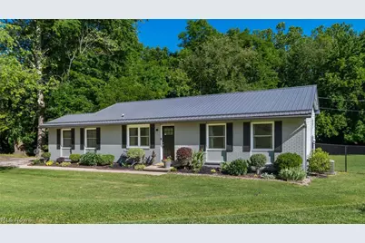 2655 Eva Circle, Zanesville, OH 43701 - Photo 2