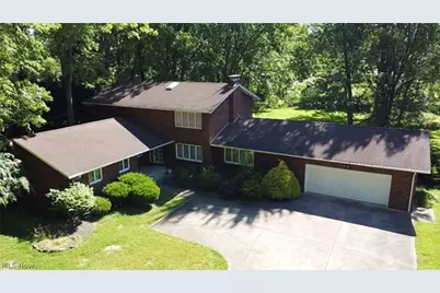 7421 W Parkside Drive, Youngstown, OH 44512 - Photo 1
