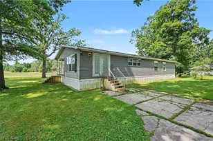 3424 Painesville Warren Rd, Worthington, OH 44470 - Photo 4