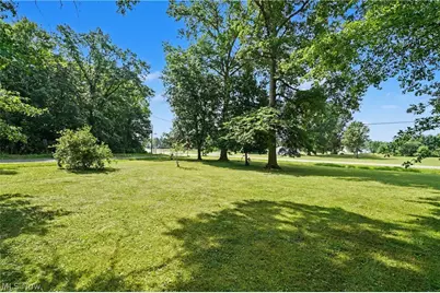 3424 Painesville Warren Road, Worthington, OH 44470 - Photo 8