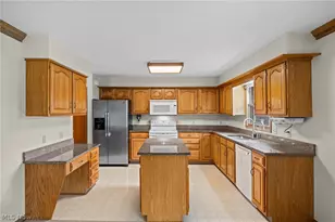 181 Park Pl Dr, Wadsworth, OH 44281 - Photo 14