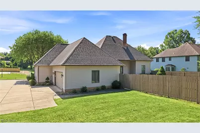 115 Lakhani Lane, Canfield, OH 44406 - Photo 32