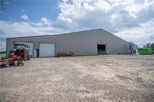 9918 Ridge Rd SE, Uhrichsville, OH 44683 - Photo 34