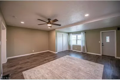 1135 Eastport Avenue, Uhrichsville, OH 44683 - Photo 12