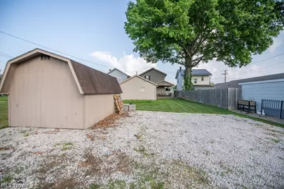 1135 Eastport Avenue, Uhrichsville, OH 44683 - Photo 10