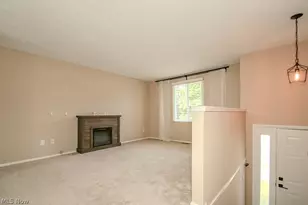 10015 Windjammer Trail, Aurora, OH 44202 - Photo 8