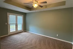 15 Town Square Blvd, Columbiana, OH 44408 - Photo 14