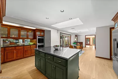 17525 Haskins Road, Chagrin Falls, OH 44023 - Photo 6
