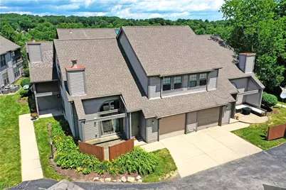 4052 Saint Andrews Court #4, Canfield, OH 44406 - Photo 2
