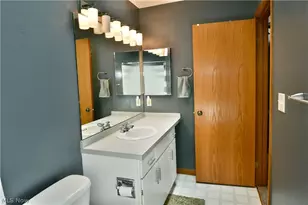4052 St Andrews Ct, Canfield, OH 44406 - Photo 48