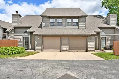 4052 Saint Andrews Court #4, Canfield, OH 44406 - Photo 6