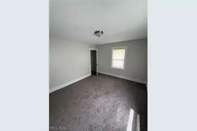 13010 Parkhill Avenue, Loveland, OH 44120 - Photo 8
