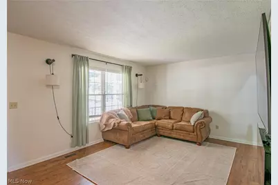 1270 Delia Avenue, Akron, OH 44320 - Photo 6